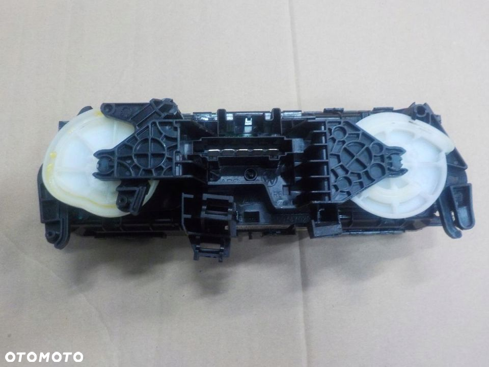 VW T5 PANEL OGRZEWANIA NAWIEWU AC 7H0820045AM9B9 - 3