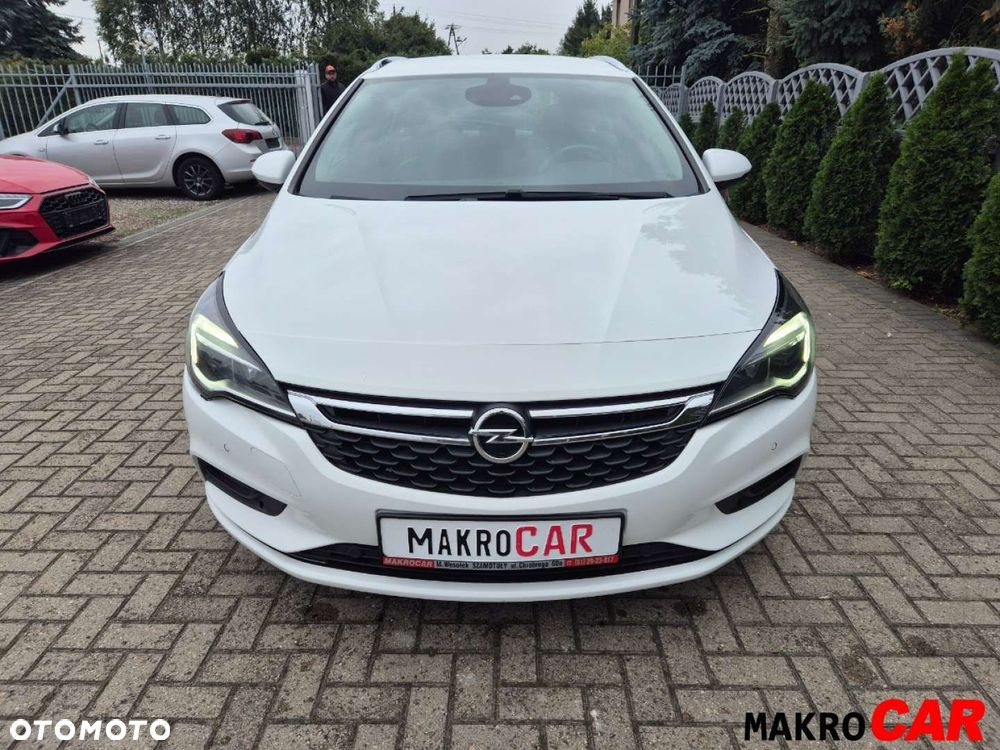 Opel Astra 1.6 CDTI Cosmo - 18
