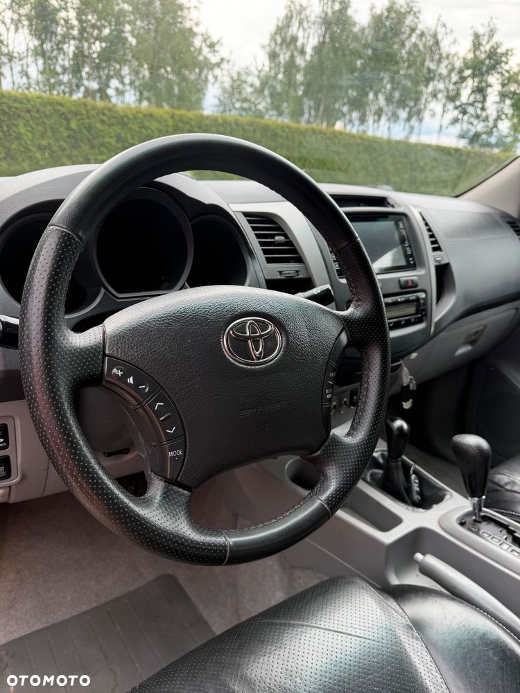 Toyota Hilux 3.0 D-4D SR5-X - 16