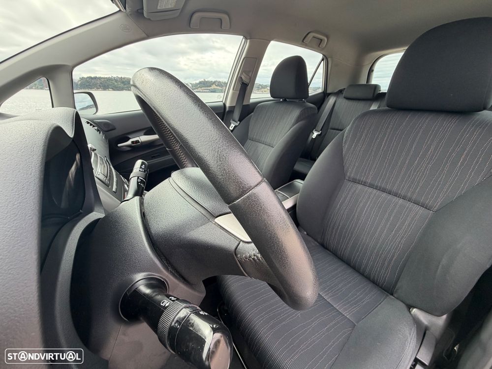 Toyota Auris 1.4 D-4D Comfort - 13
