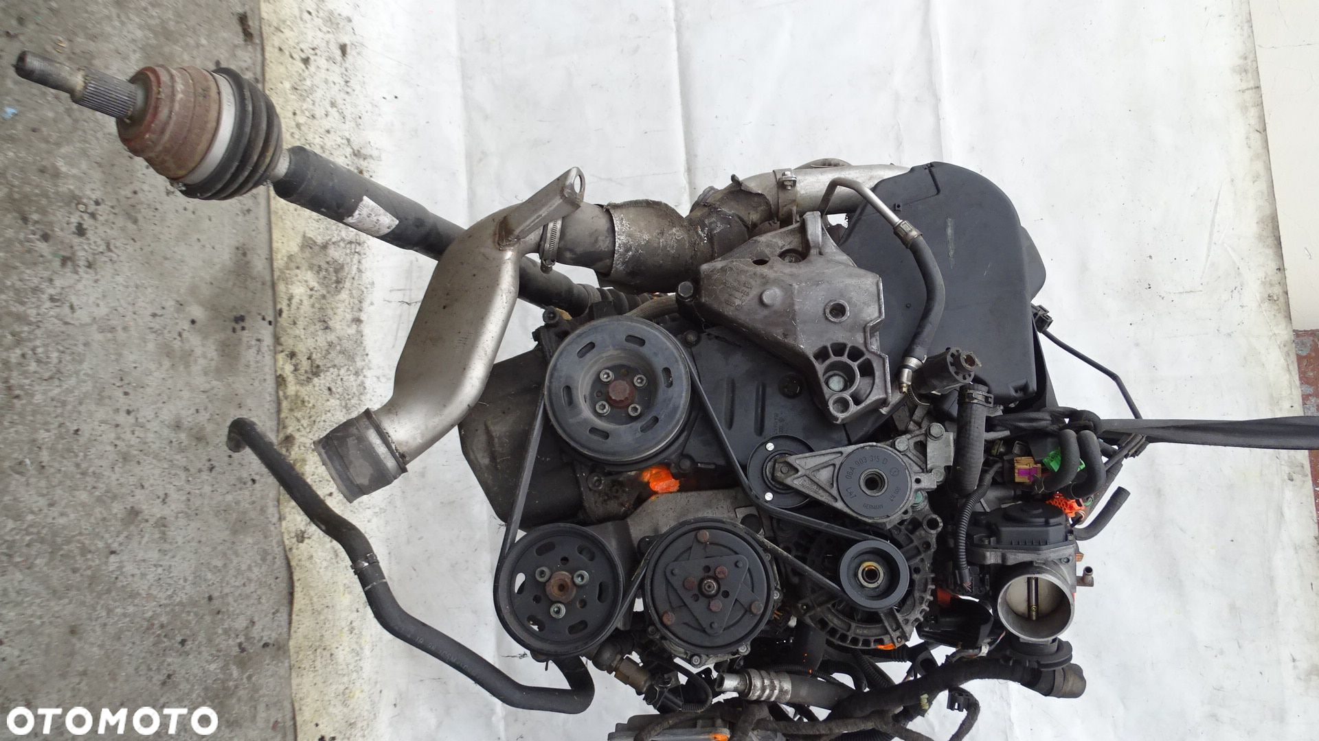 SILNIK KOMPLETNY AGU AUDI A3 8L 1.8T - 3