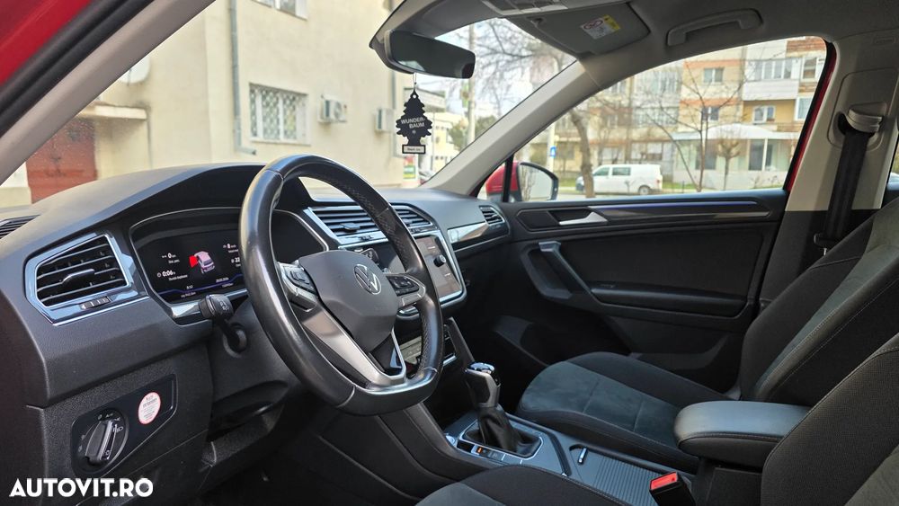 Volkswagen Tiguan 2.0 TDI SCR DSG IQ.DRIVE - 27