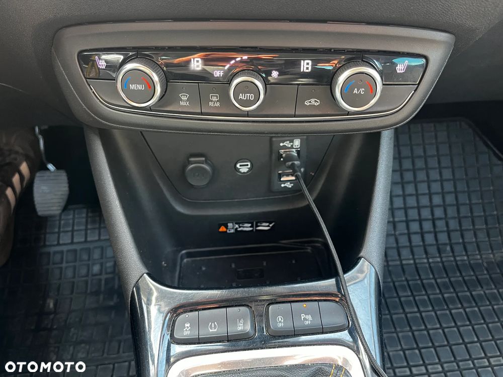Opel Crossland X 1.2 T Eco Design Line S&S - 20