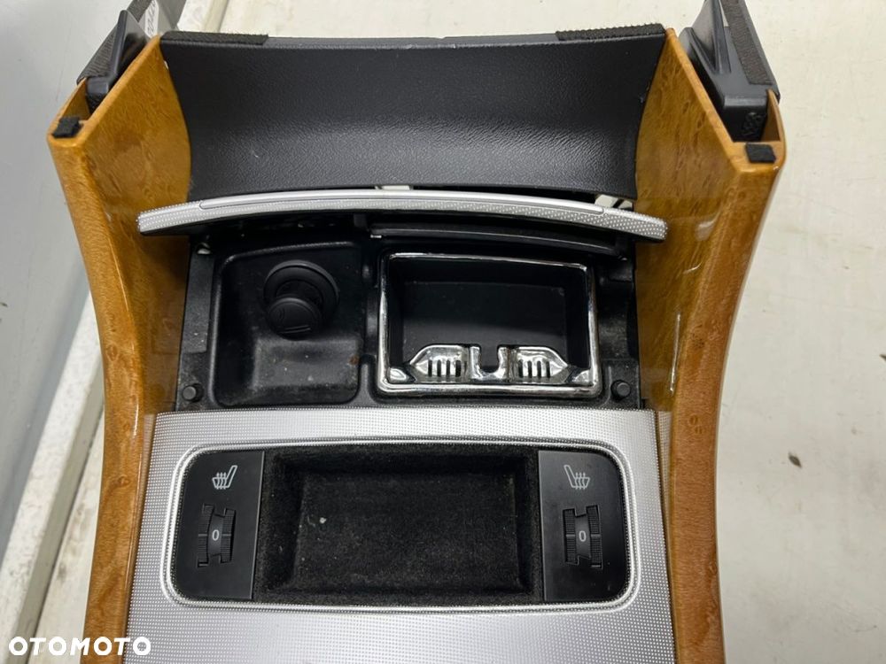 Tunel środkowy Hyundai Grandeur IV 05-11r. podłokietnik uchwyt na kubki - 13