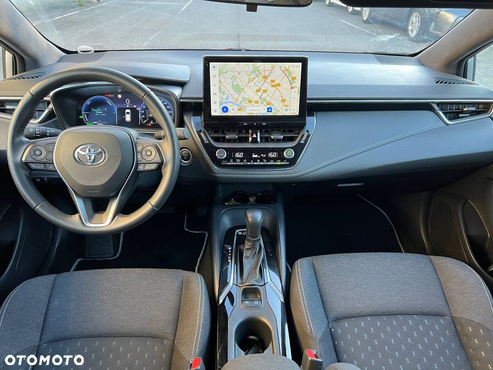 Toyota Corolla - 12