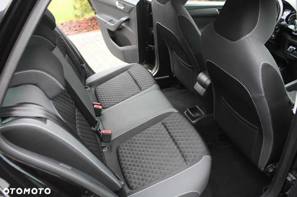 Skoda Fabia 1.2 TSI Black Edition - 10