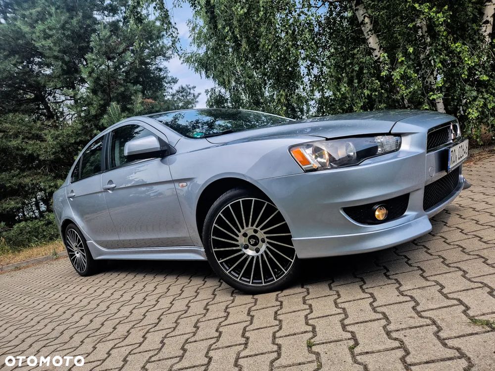 Mitsubishi Lancer 1.8 Intense - 10