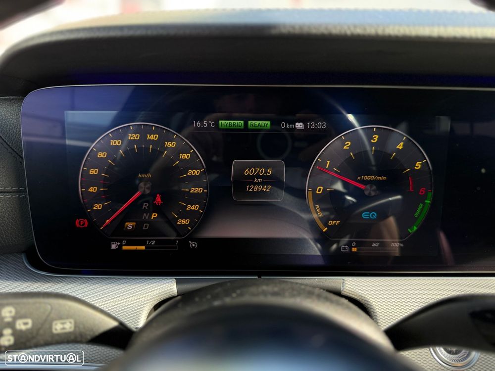 Mercedes-Benz E 300 de AMG Line - 34