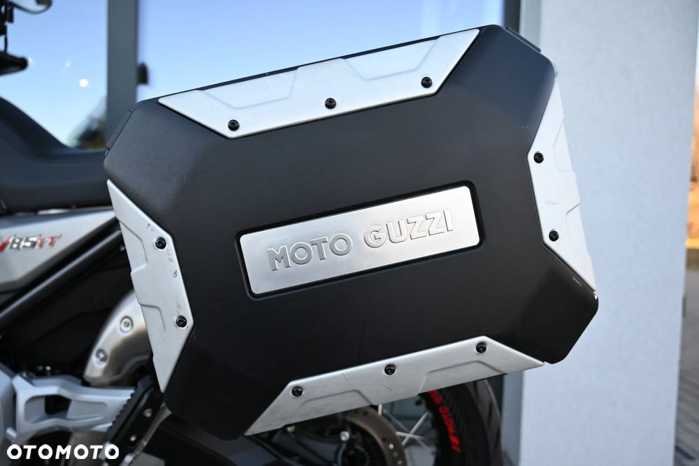 Moto Guzzi V85 - 14