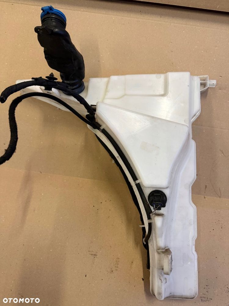 audi a6 c8 zbiornik płynu spryskiwaczy 4k0955451d 4k0955462 - 4