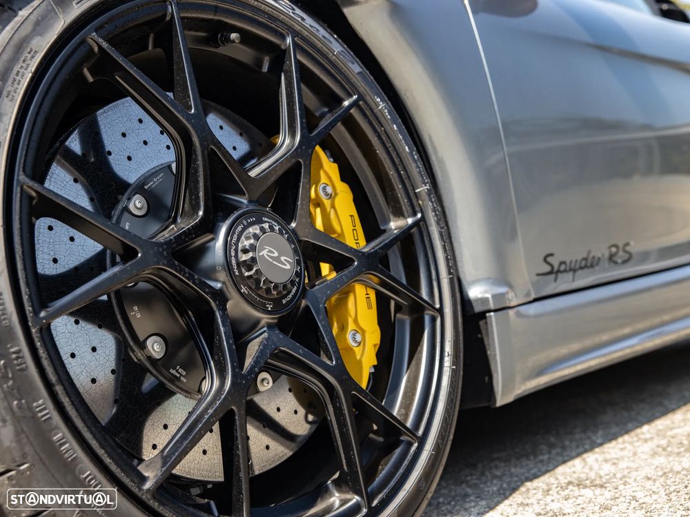 Porsche 718 Spyder - 41