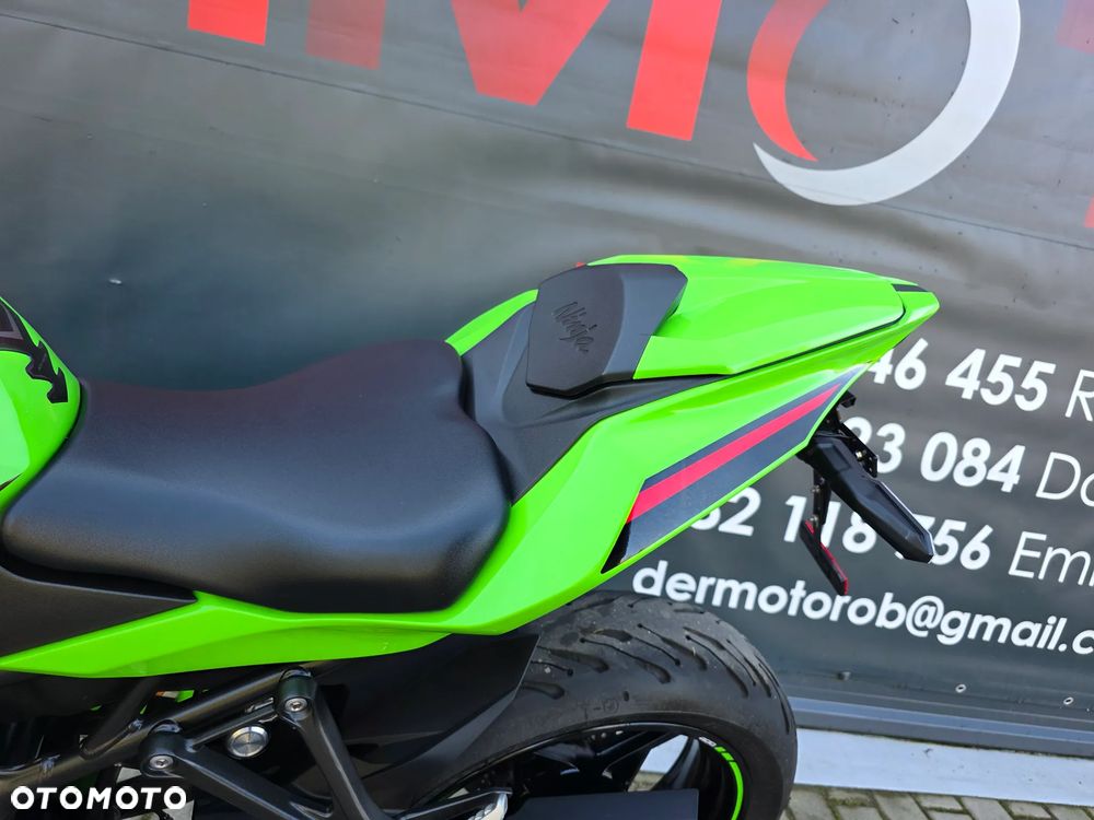 Kawasaki Ninja 400 - 9