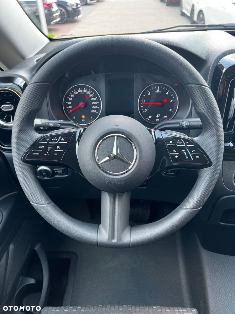 Mercedes-Benz Vito - 13