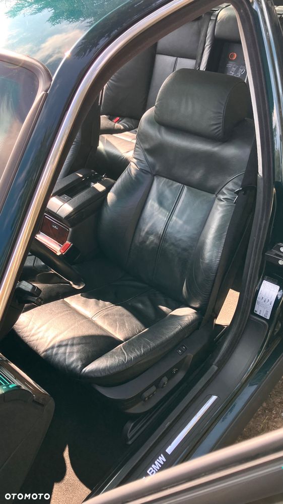 BMW Seria 7 - 20