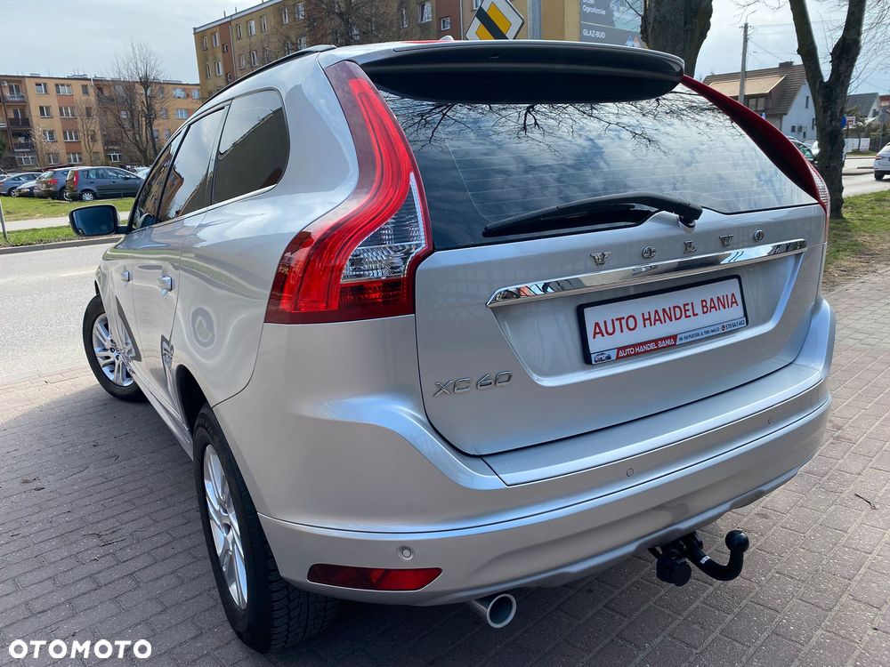 Volvo XC 60 D3 Geartronic Momentum - 16