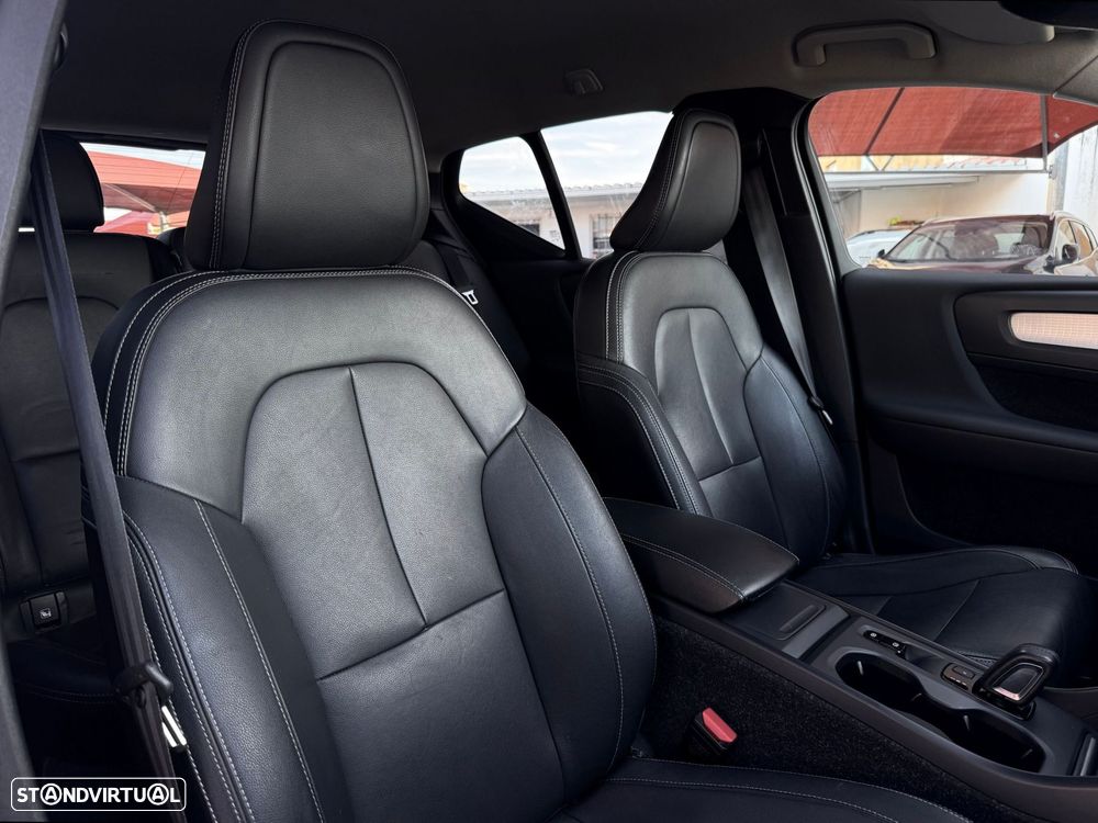 Volvo XC 40 2.0 D3 Momentum Geartronic - 8