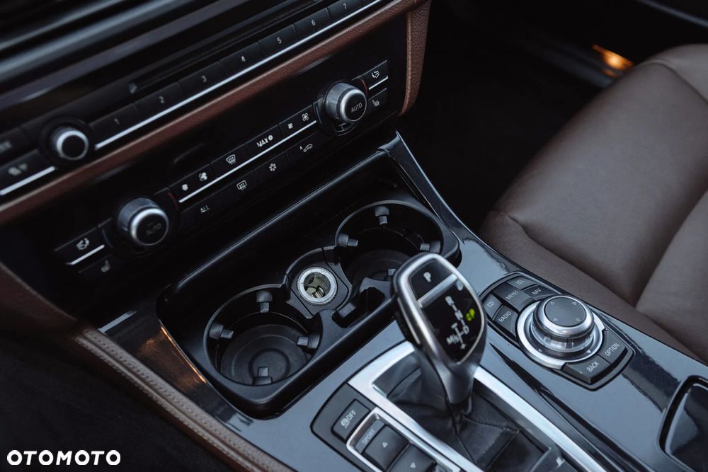 BMW Seria 5 520d - 17