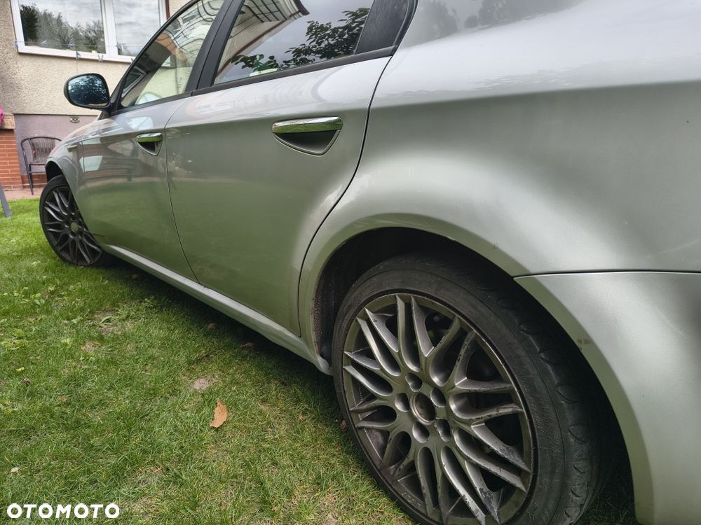 Alfa Romeo 159 - 6