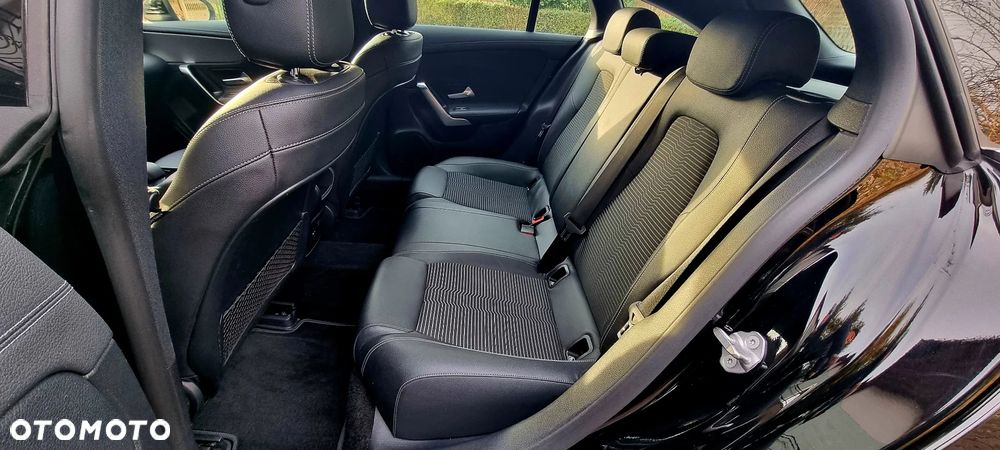 Mercedes-Benz CLA 220 d Edition 1 8G-DCT - 19