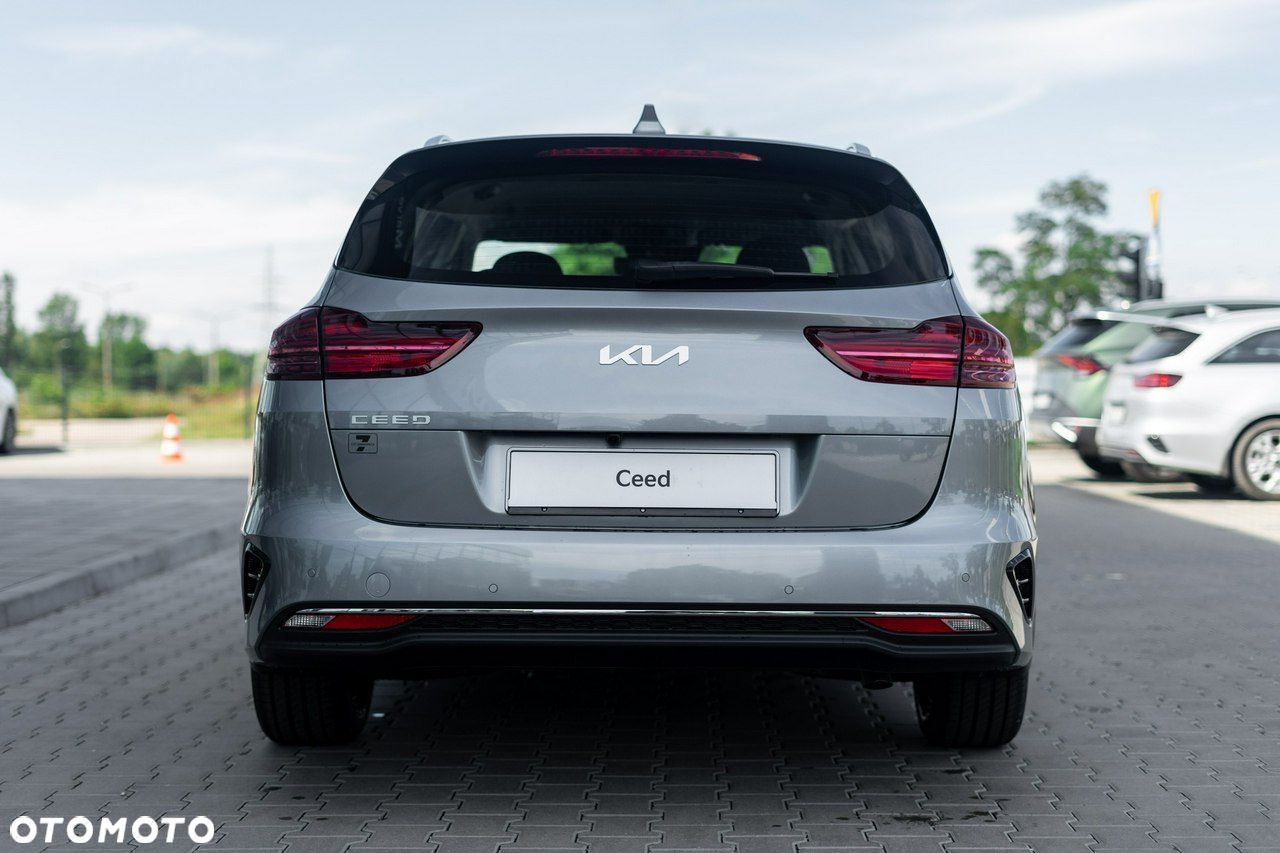 Kia Ceed - 5