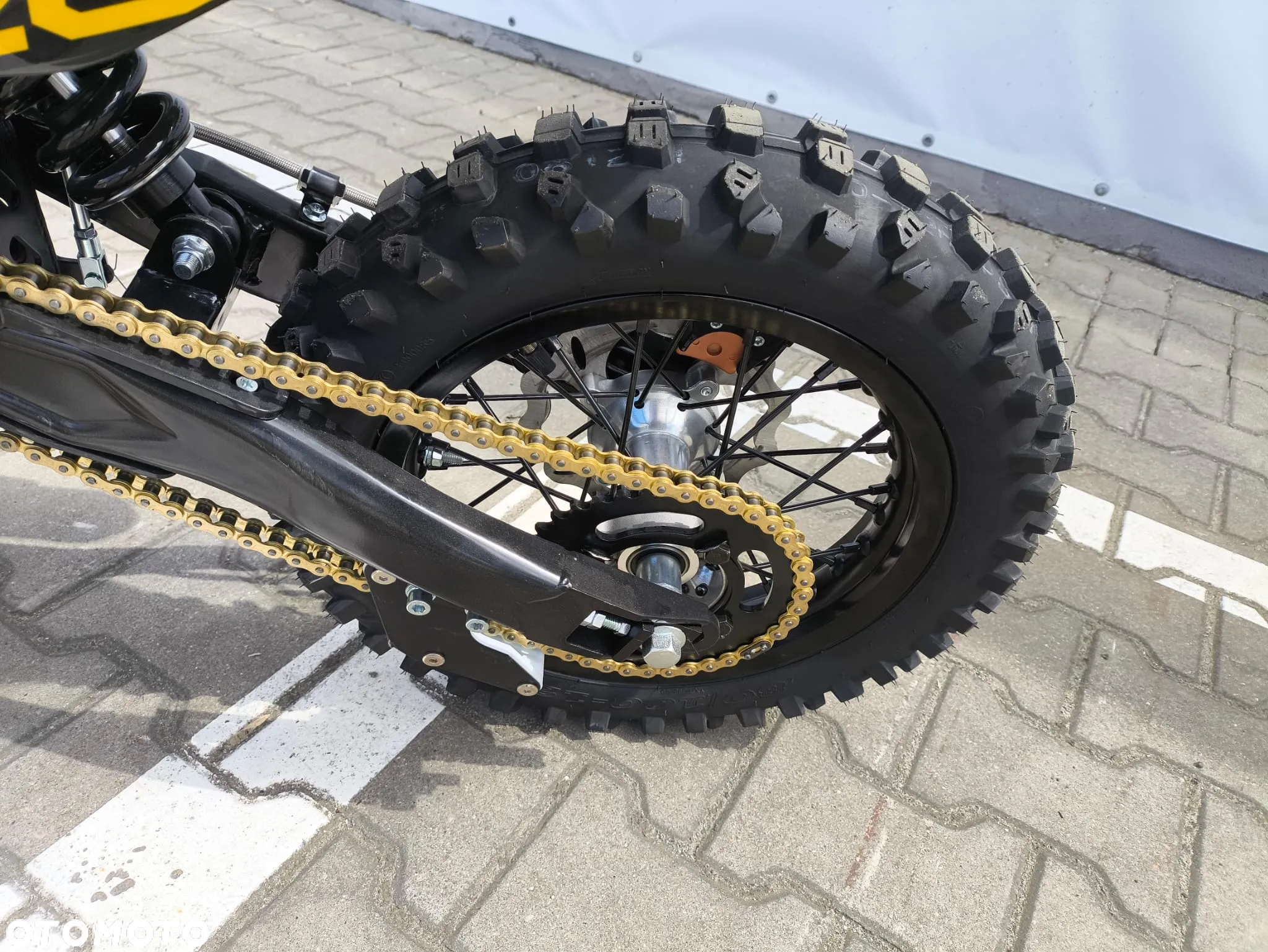 MRF Inny - 8