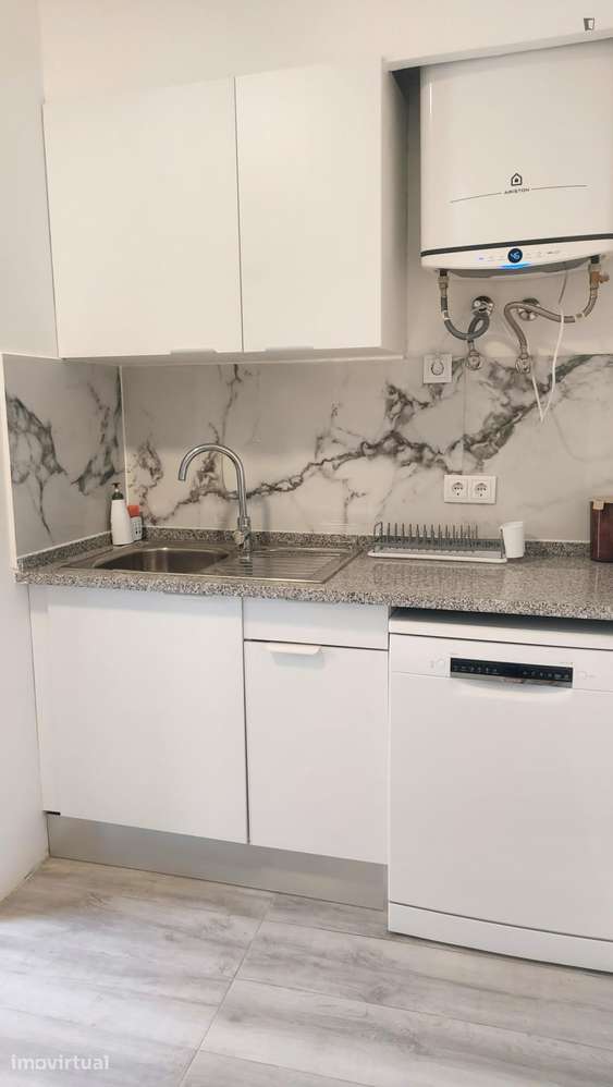 Apartamento com 4 quartos - localizado em Intendente Lisbon - Grande imagem: 2/55