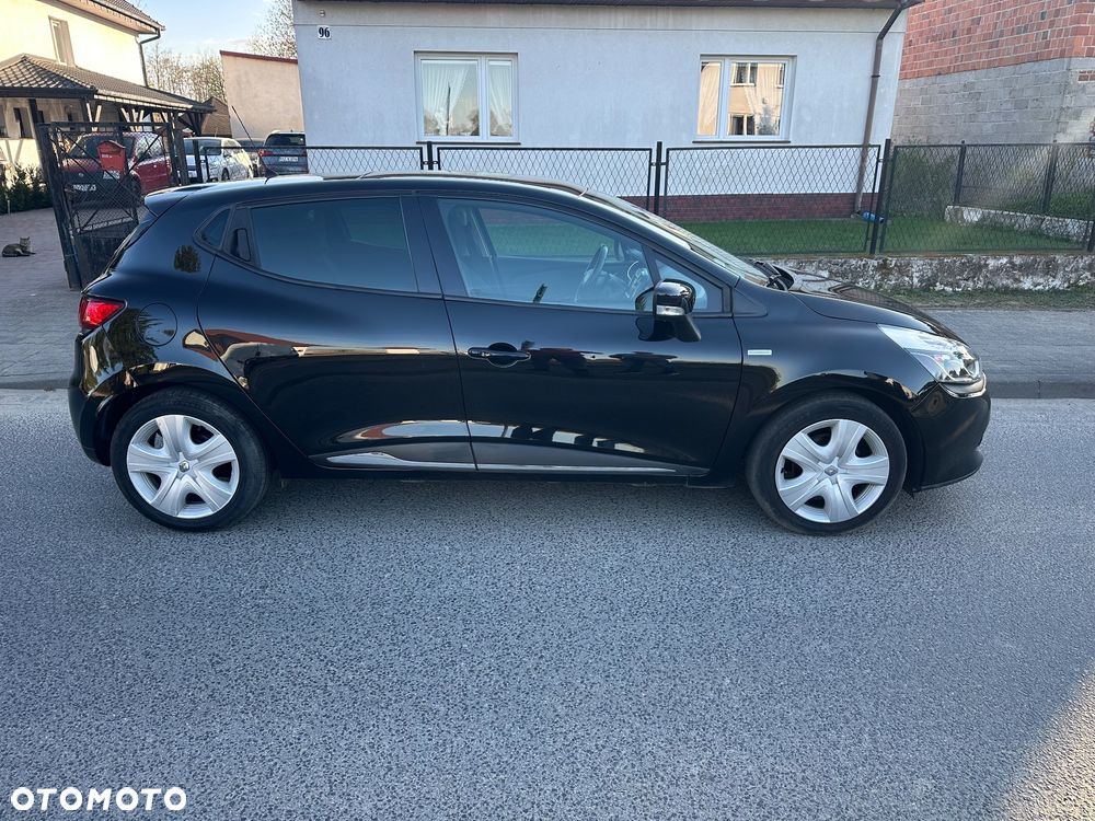 Renault Clio - 6