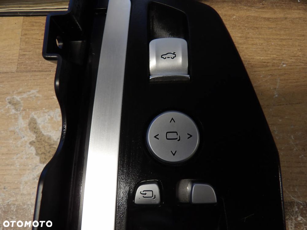 BMW - G01,X3 - PANEL OTWIERANIA SZYB - LEWY PRZÓD - EUROPA - 6847099  9299459 - 3