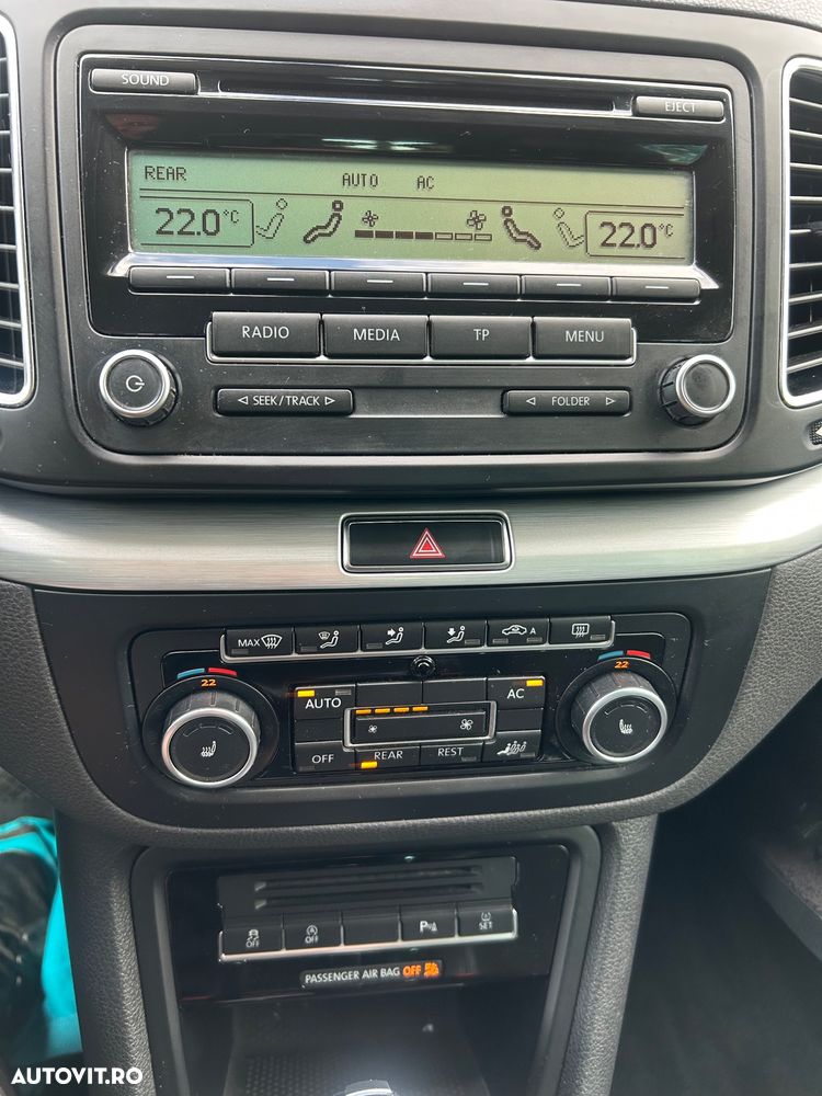 Volkswagen Sharan 2.0 TDI DSG Blue Motion Highline - 32