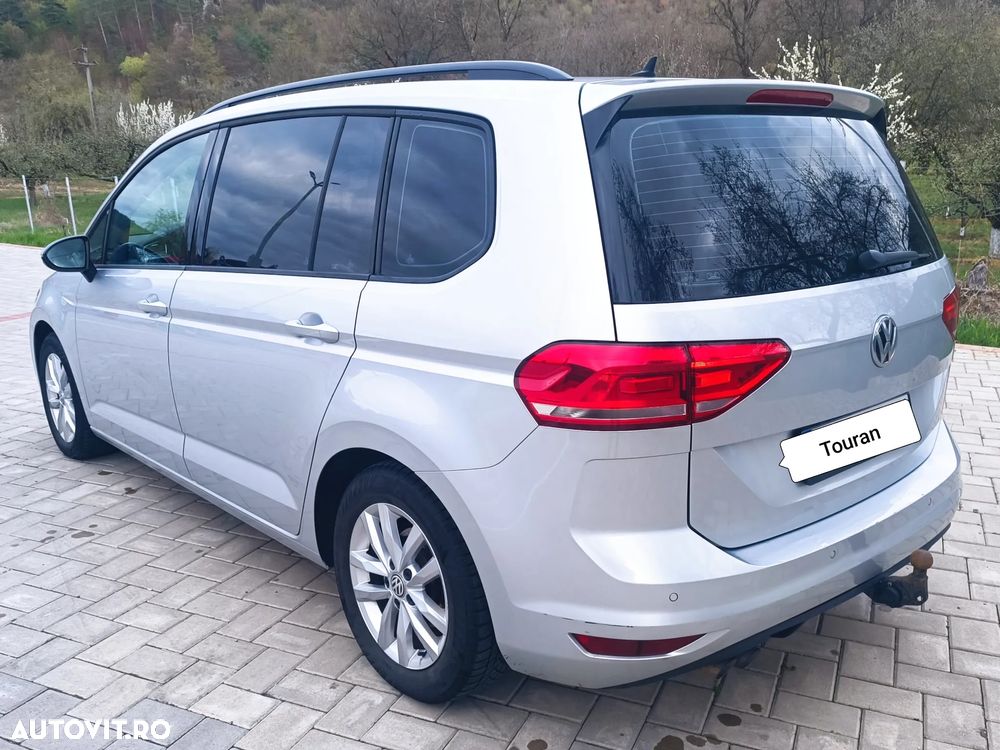 Volkswagen Touran 2.0 TDI SCR DSG Comfortline - 5