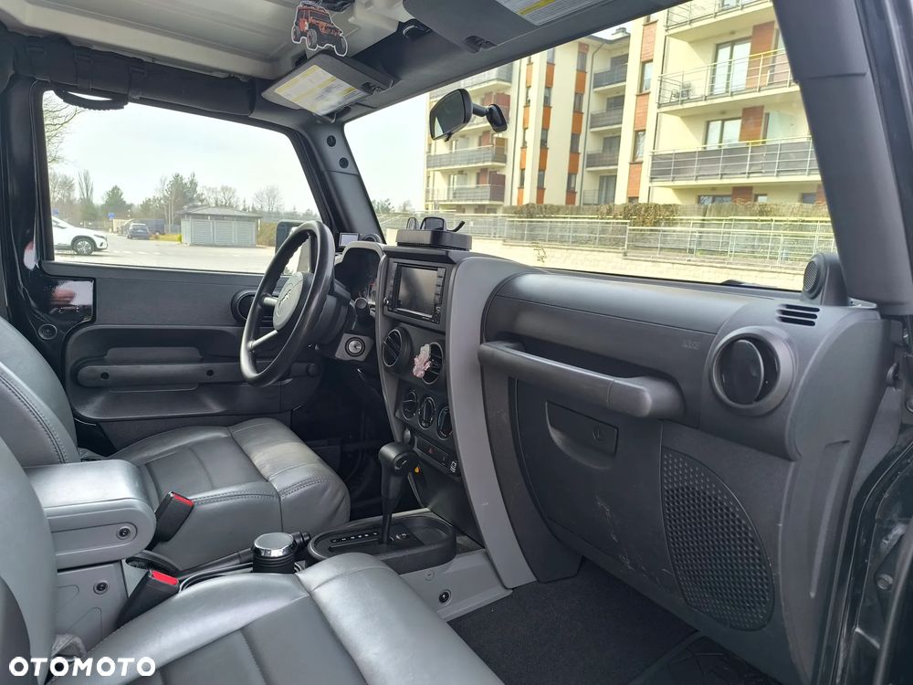 Jeep Wrangler 3.8 Sport - 10