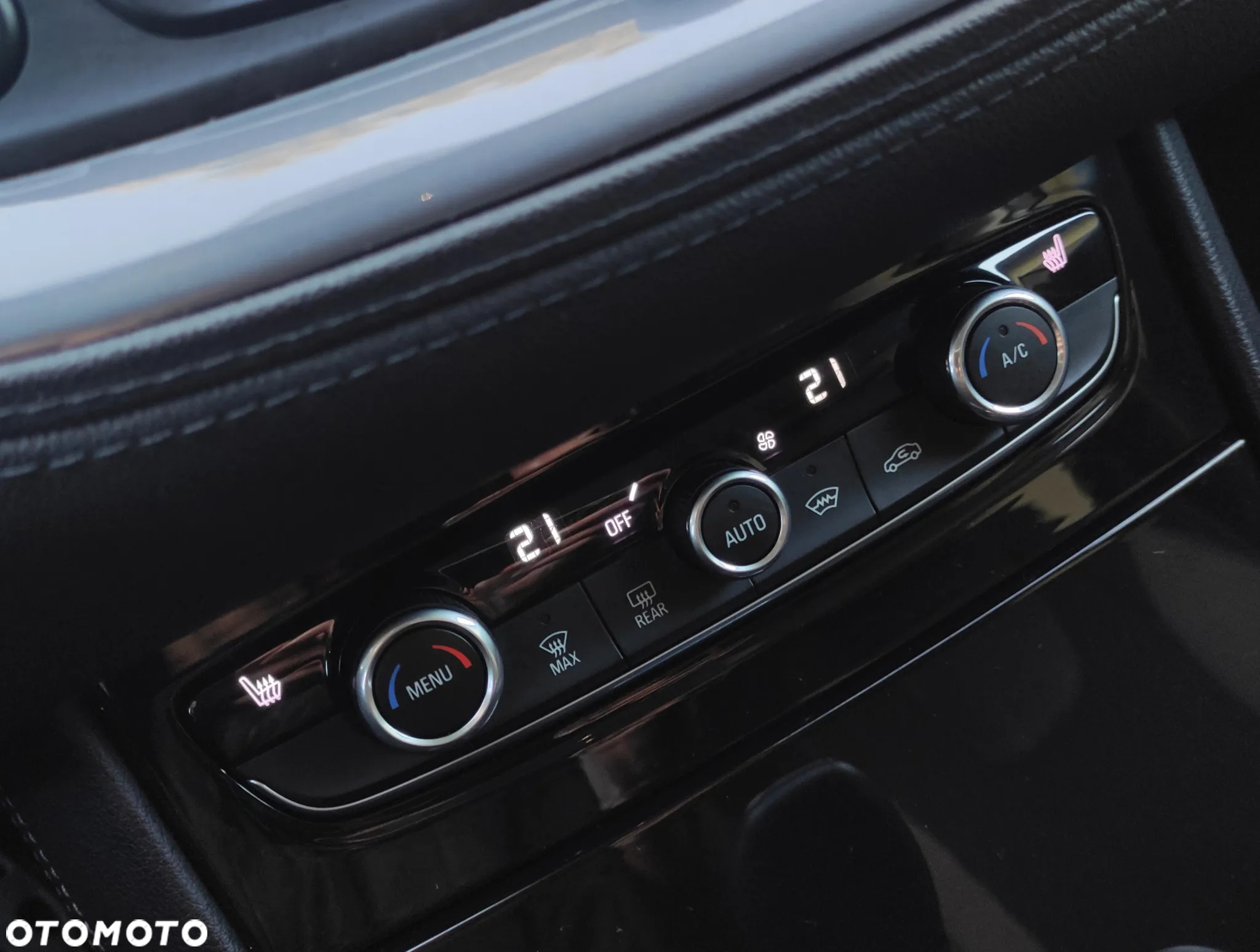 Opel Grandland X - 12