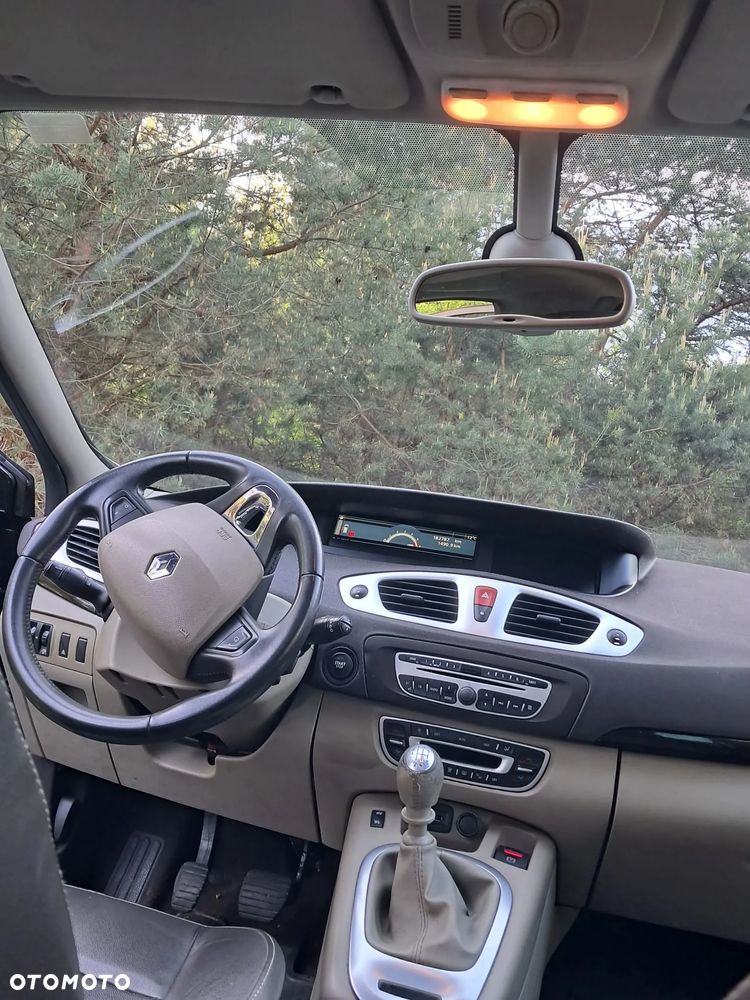 Renault Scenic 1.9 dCi Privilege - 3