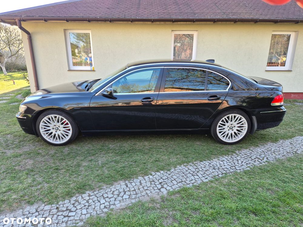 BMW Seria 7 - 37