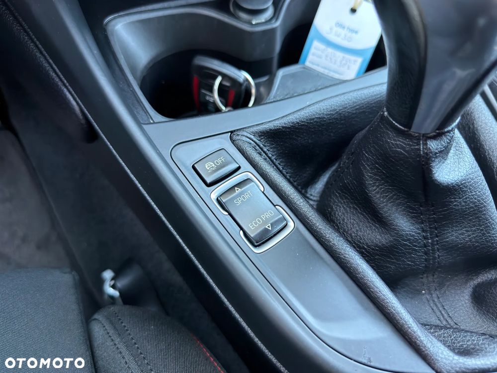 BMW Seria 1 118i Sport Line - 34