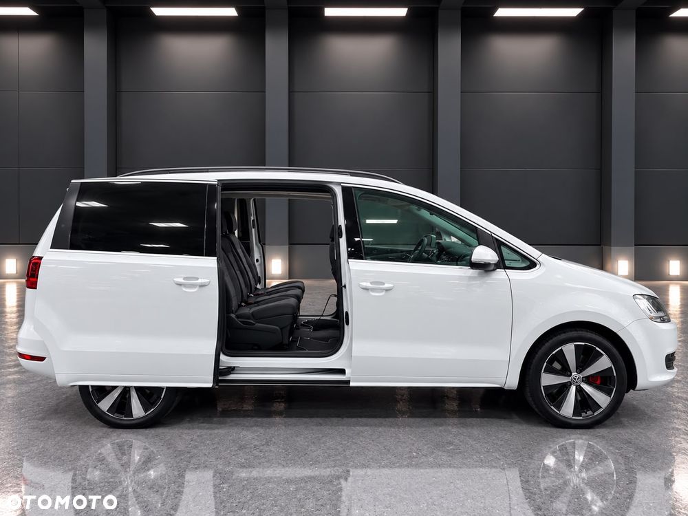 Volkswagen Sharan 2.0 TDI DPF BlueMotion Comfortline - 12