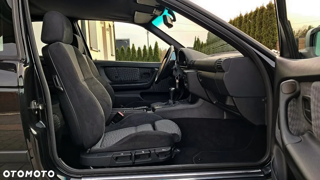 BMW Seria 3 316i - 13