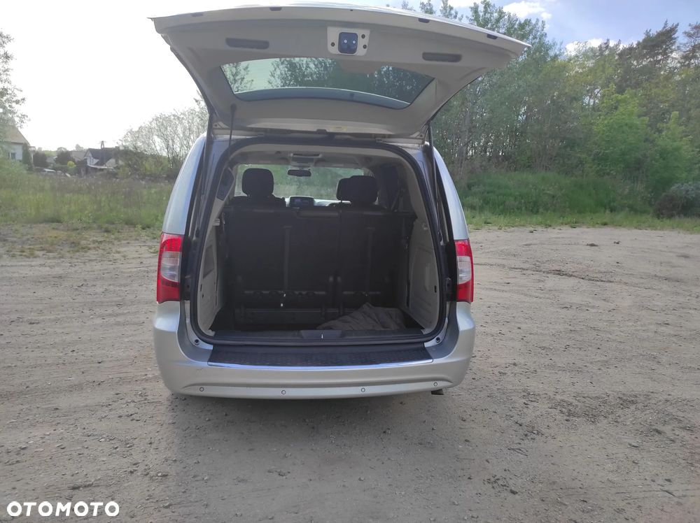 Lancia Voyager 2.8CRD Gold - 7