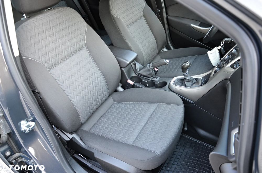Opel Astra - 35