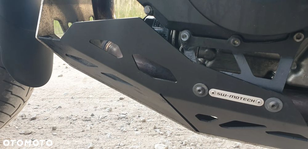 Suzuki V-STROM - 13