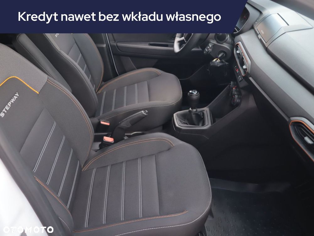 Dacia Sandero - 11