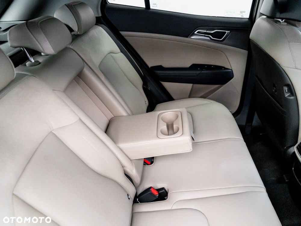 Kia Sportage 1.6 T-GDI HEV Business Line 4WD - 17