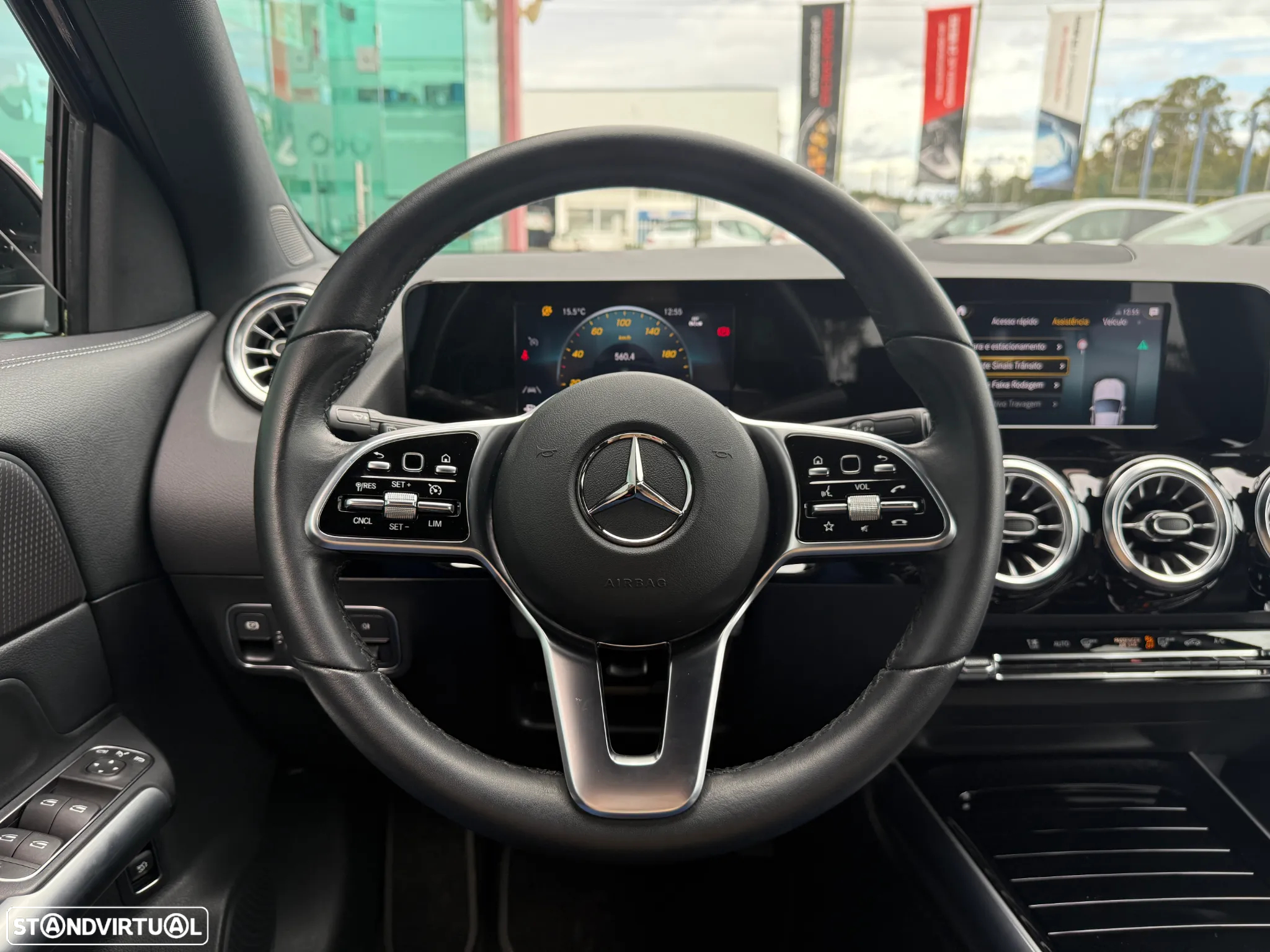 Mercedes-Benz GLA 180 7G-DCT Progressive - 25