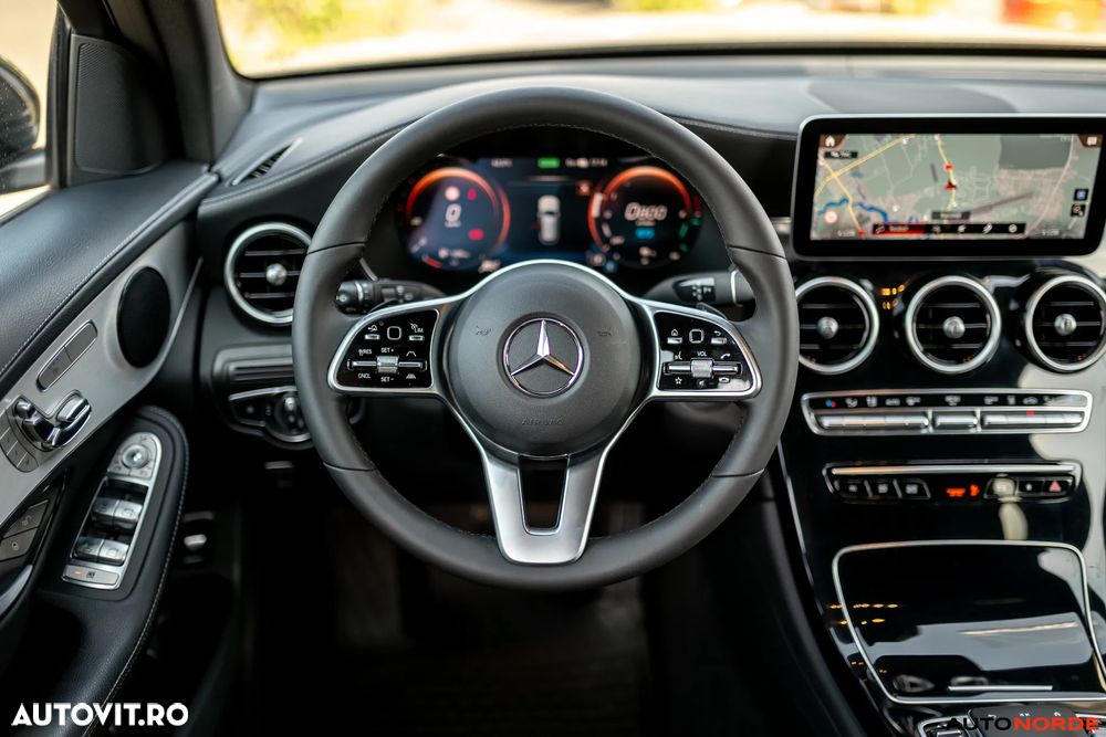 Mercedes-Benz GLC - 22