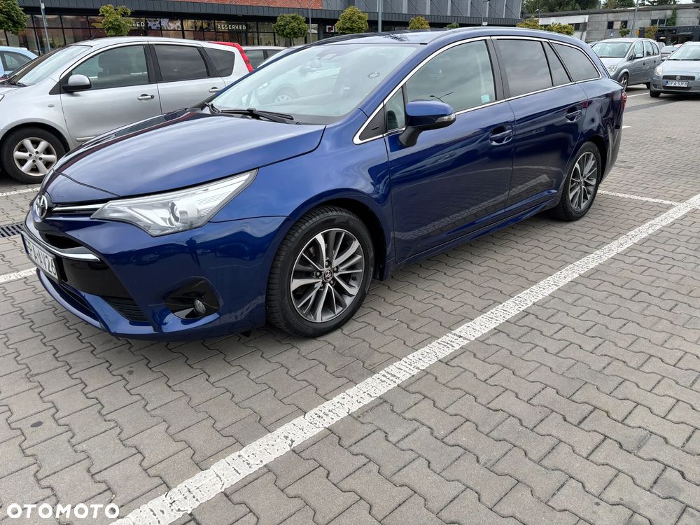 Toyota Avensis 1.8 Premium - 7