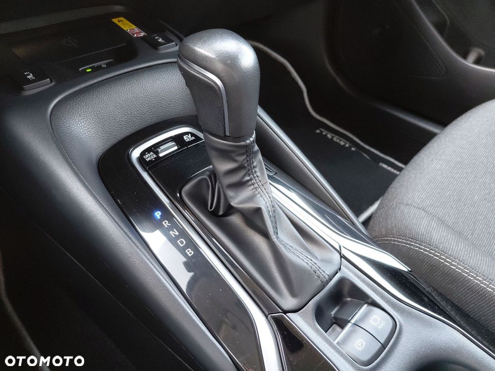 Toyota Corolla 1.8 Hybrid Style - 24