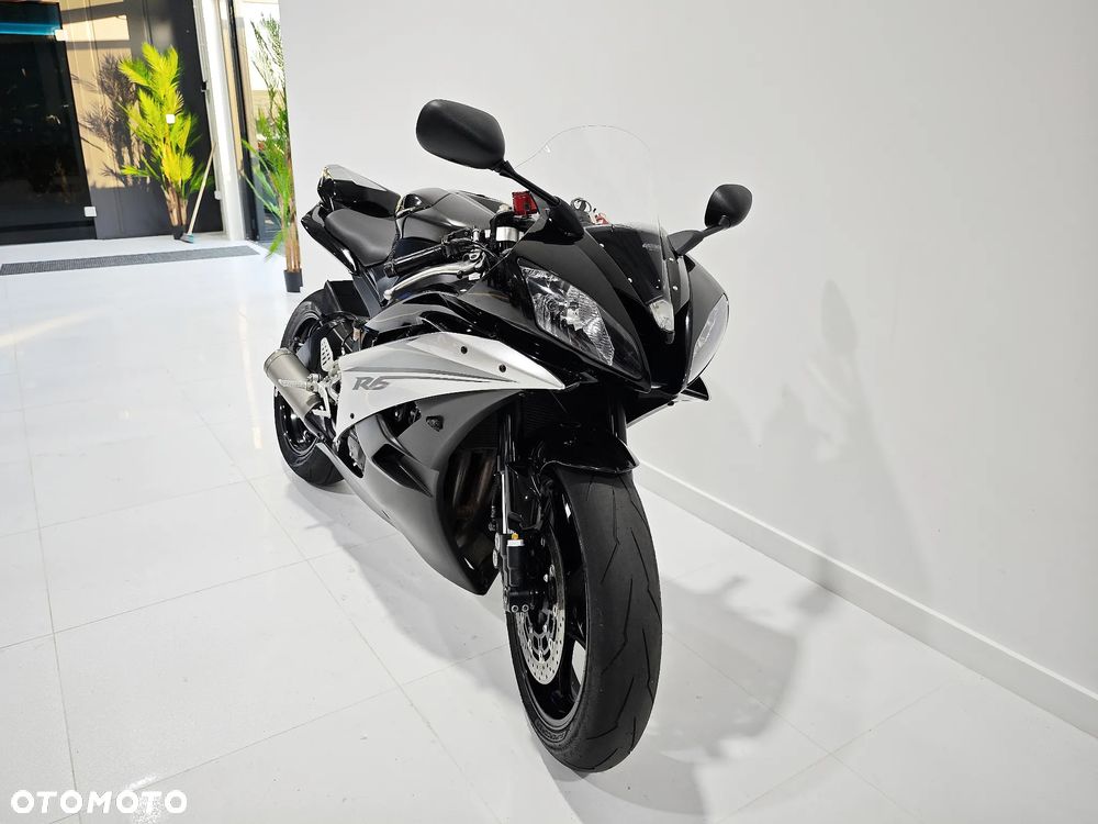 Yamaha R6 - 6