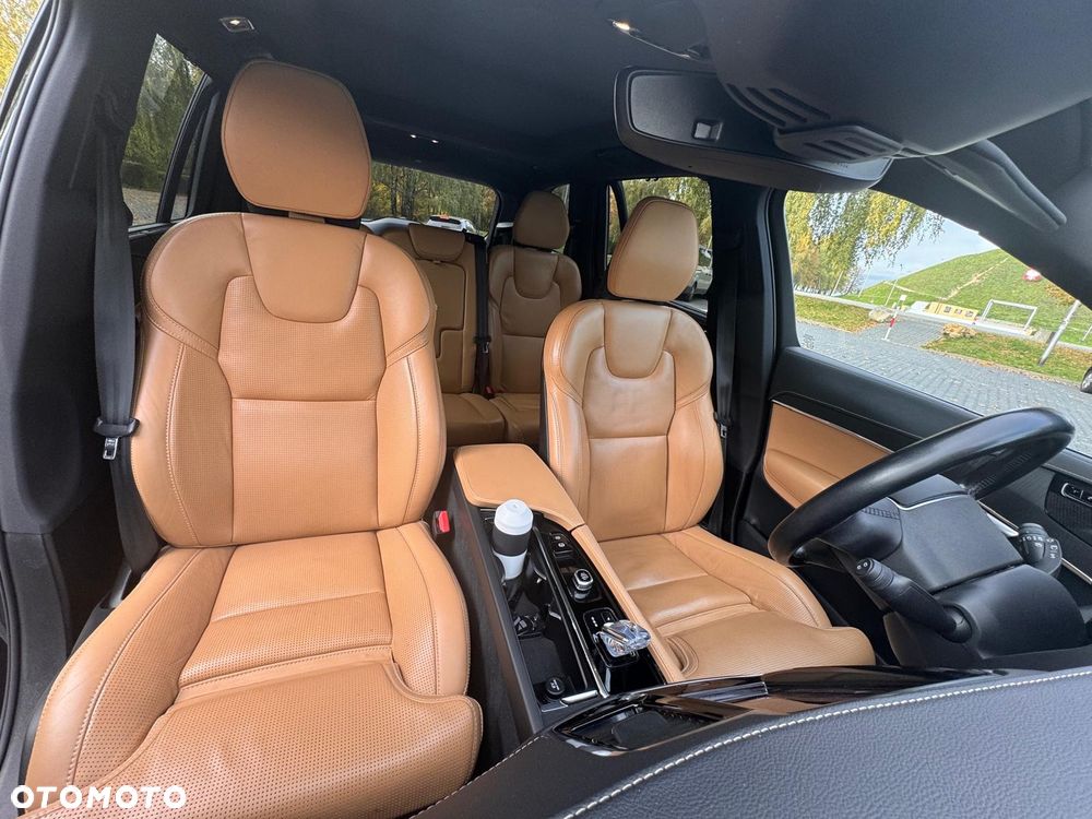 Volvo XC 90 T8 AWD Plug-In Hybrid Inscription 7os - 7