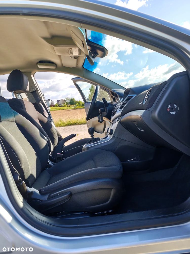 Chevrolet Cruze 2.0 D LT+ - 19