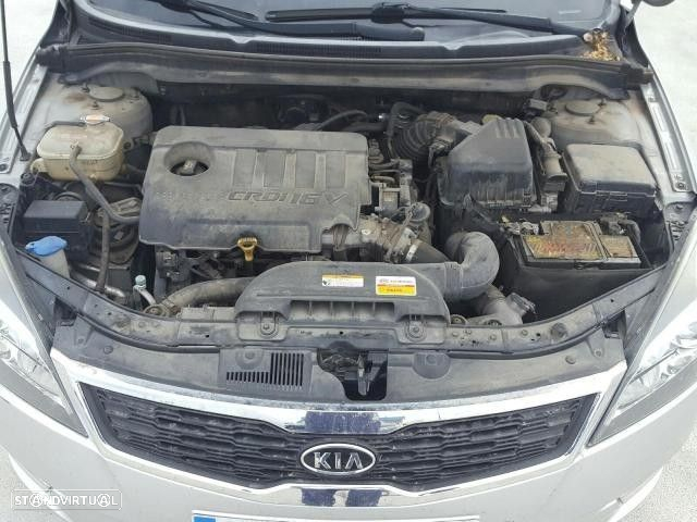 Peças Kia Ceed 1.6TDI 2010 - 7
